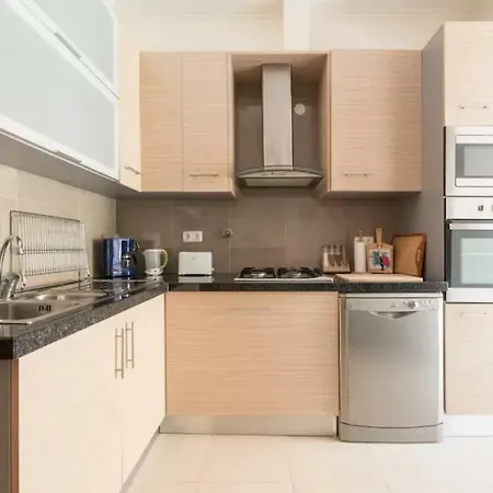 Photographer's House In Graca Apartment